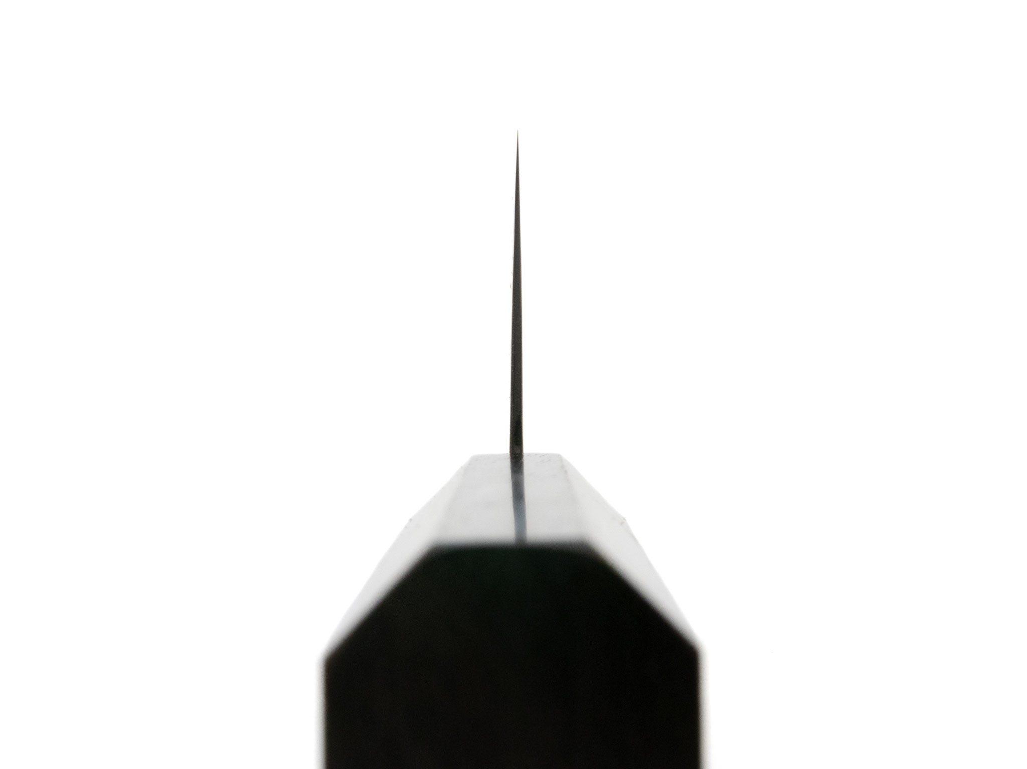 Hatsukokoro Ryuhyo Kurozome SG2 Damast Gyuto (240mm) – Bild 4